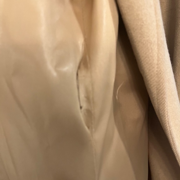 Gorgeous tan peacoat - Picture 5 of 5